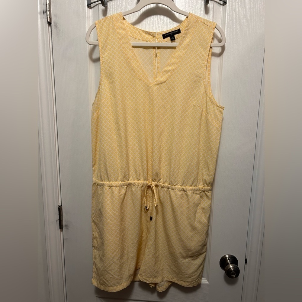 Banana Republic Tank Romper Women’s L Yellow White Drawstring Waist Pockets Boho